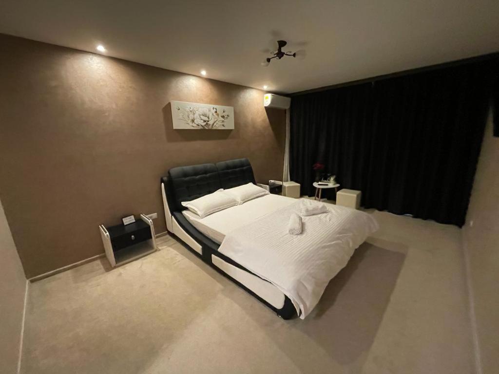 Cezara Apartment Galati  Exterior photo